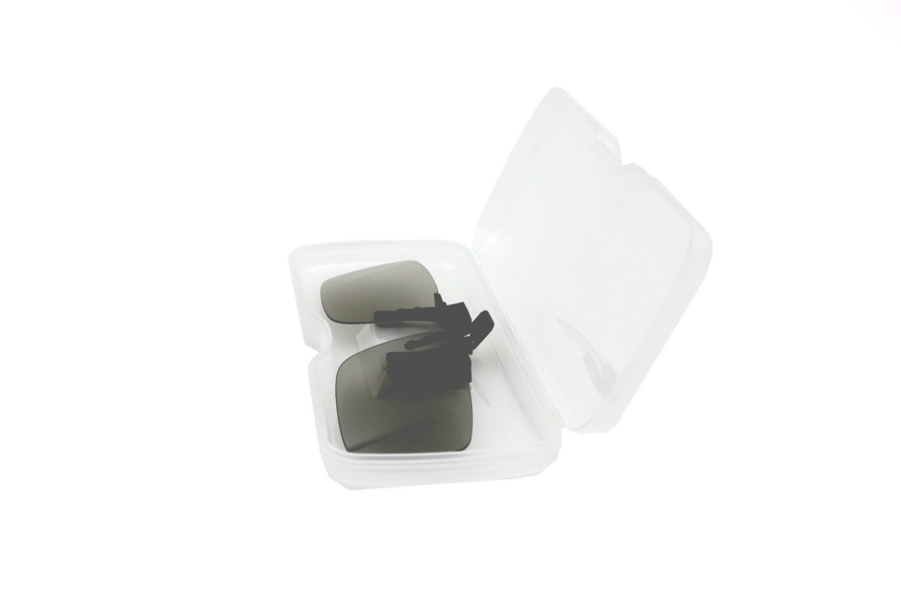 Clip-on protective case